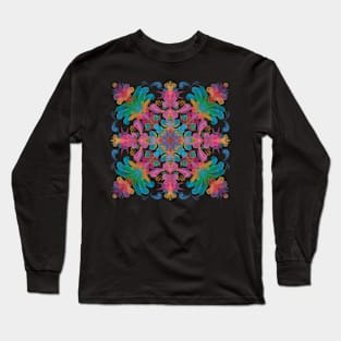 Folkloristic pattern Long Sleeve T-Shirt